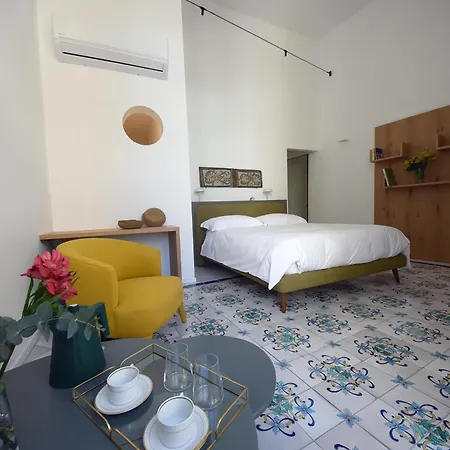 Piano Alloro Guest house Palermo